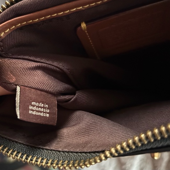 Coach Chaise 10 Leather Crossbody - Picture 10 of 10